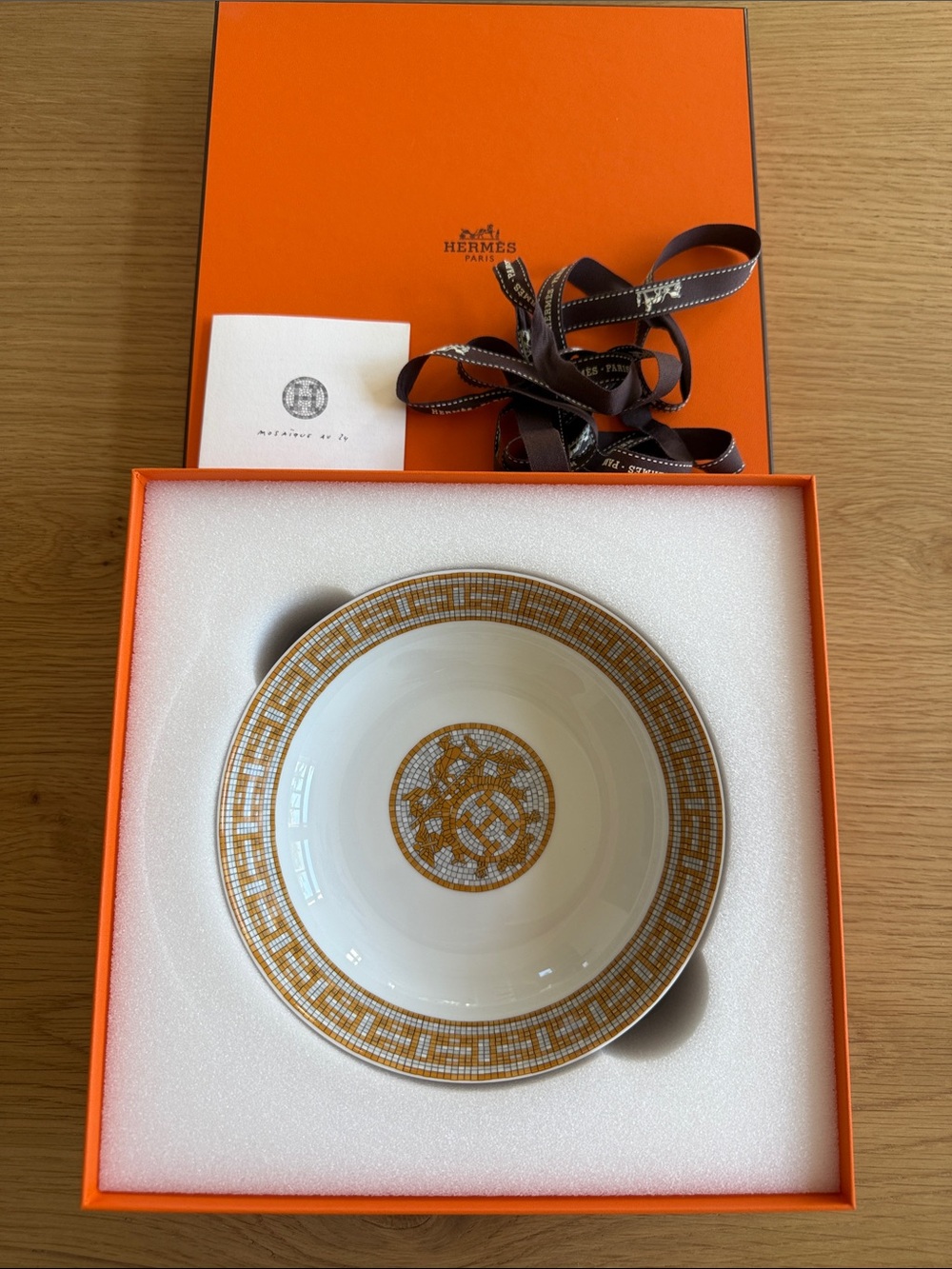 100% AUTHENTIC HERMES MOSAIQUE AU 24 GOLD HOLLOW DISH